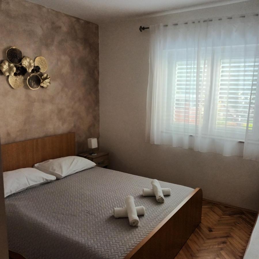 Apartments Monika Омиш Экстерьер фото